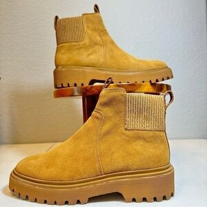 Madewell The Henry Lugsole Boot in‎ Suede Distant Sand size 8.5 Leather Zipper